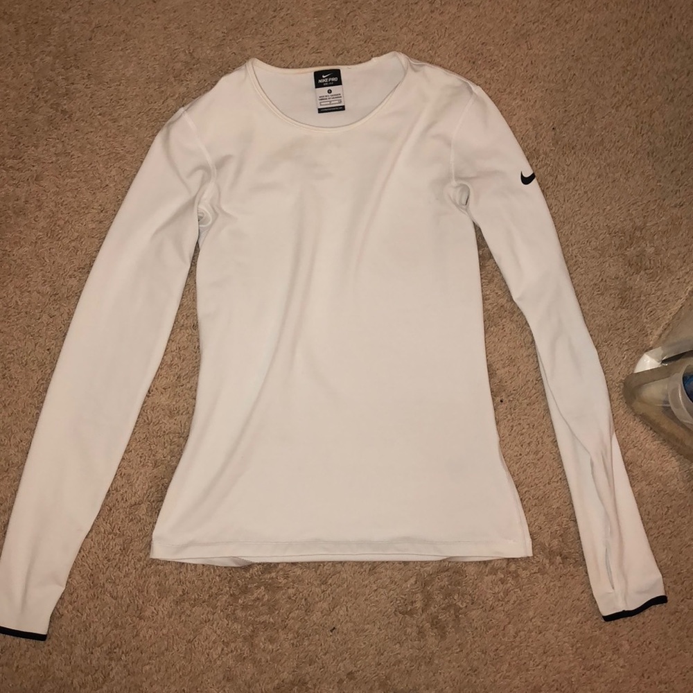 White nike long sleeve